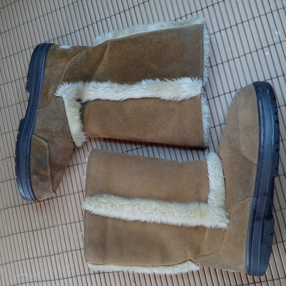 UGG Australia Sundance II 5325 Chestnut Sheepskin Winter Boots Womens Sz 8M. A1p - Picture 5 of 10